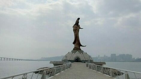 1 Guan Yin Statue 012