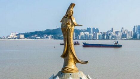 Guan Yin Statue 33